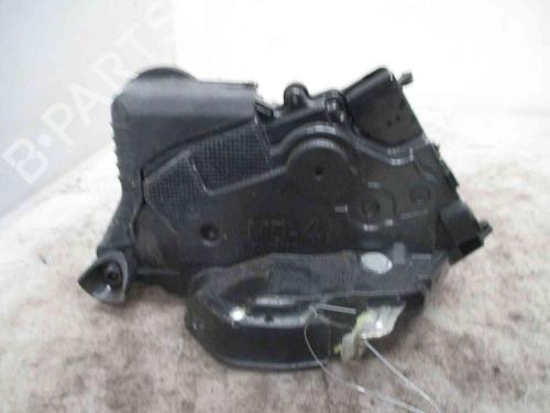 Used Front right lock TOYOTA YARIS (_P9_) 1.3 VVT-i (SCP90_, SCP90R) (87 hp) 20203166