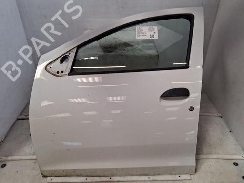 Porta frente esquerda Porta frente esquerda DACIA SANDERO II 1.0 SCe 75 (B8JC, B8JD, B8NC) (73 hp) 36680377 36680377