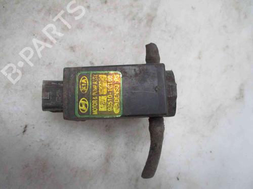 Used Washer pump KIA RIO II (JB) 1.4 16V (97 hp) 20205439