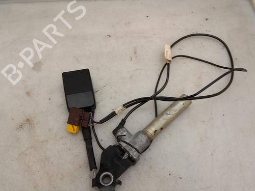 Used Seat buckle Seat buckle RENAULT MASTER II Van (FD) 2.5 dCi (FD01, FD02, FD21, FD22, FD31, FD32, FD3Y, FD71,... (120 hp) 33858362 33858362