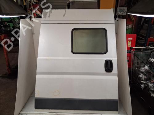 Used Right slide door Right slide door 39082518 39082518
