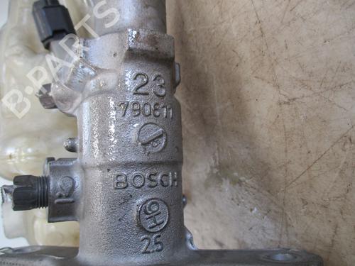 Brake master cylinder RENAULT MEGANE IV Hatchback (B9A/M/N_) 1.2 TCe 100 (B9MS) | BP28685087M77