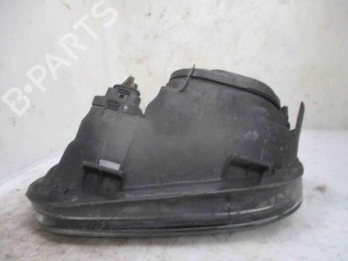 Right headlight VW BORA I (1J2) 1.4 16V | BP19735583C29 