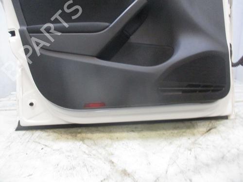 Left front door VW GOLF VI (5K1) 1.6 TDI | BP30365061C2