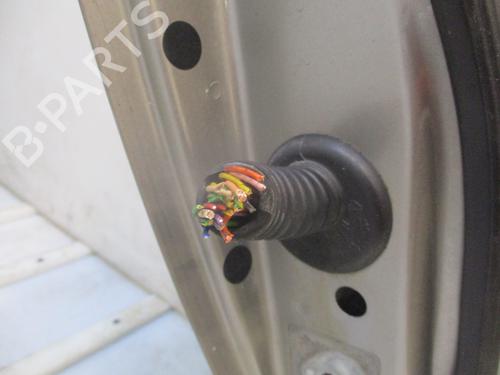 Right front door PEUGEOT 308 I (4A_, 4C_) 1.6 HDi | BP26639170C3 