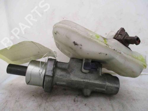 Used Brake master cylinder CITROËN XSARA (N1) 1.4 i (75 hp) 19734692