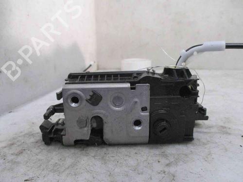 Używane Zamek drzwi przednich prawych PEUGEOT 2008 I (CU_) 1.2 THP 130 / PureTech 130 (130 hp) 30723193