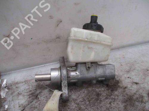 Used Brake master cylinder DACIA DUSTER (HS_) 1.5 dCi (HSMC) (107 hp) 19734804