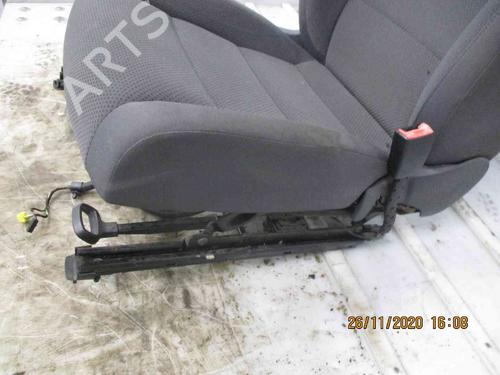 Right front seat VW GOLF PLUS V (5M1, 521) 1.4 16V | BP19723067C16 