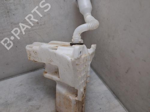 Used Windscreen washer tank Windscreen washer tank 38939424 38939424