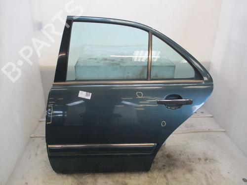 Used Left rear door MERCEDES-BENZ E-CLASS (W210) E 300 Turbo-D (210.025) (177 hp) 26592893