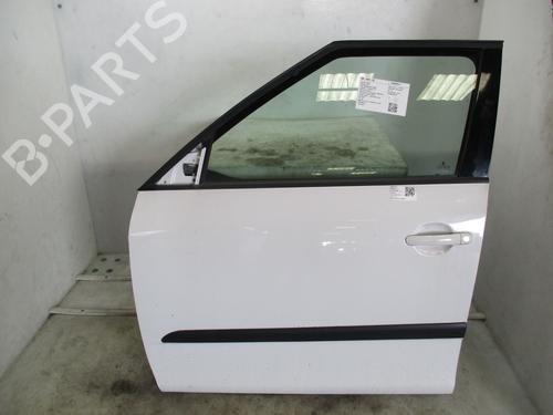 Used Left front door SKODA FABIA II (542) 1.2 TSI (86 hp) 26668120