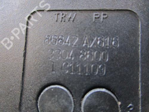 Seat buckle NISSAN MICRA III (K12) 1.5 dCi | BP24013856I32 