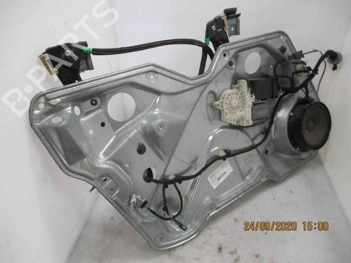 Rudehejsemekanisme ventre foran SEAT LEON (1M1) 1.4 16V (75 hp) 19722544