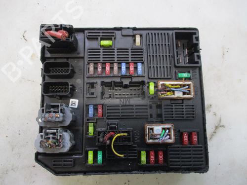 Sikringsdåse RENAULT SCÉNIC III (JZ0/1_) 1.9 dCi (JZ0J, JZ1J, JZ1K, JZ1S) (131 hp) 32128100