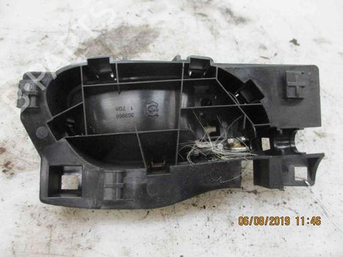 Front left interior door handle PEUGEOT 208 I (CA_, CC_) 1.2 THP 110 | BP19718151I13 