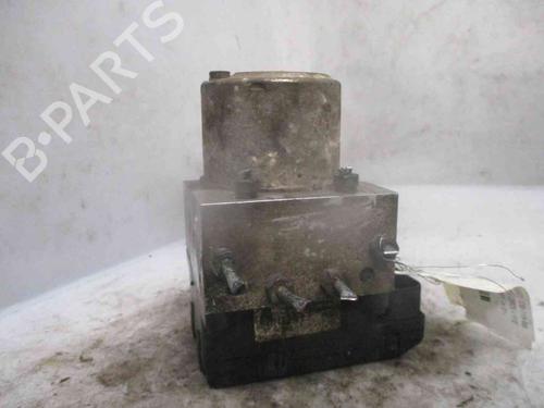 Used ABS pump HYUNDAI TRAJET (FO) 2.0 CRDi (113 hp) 19737030