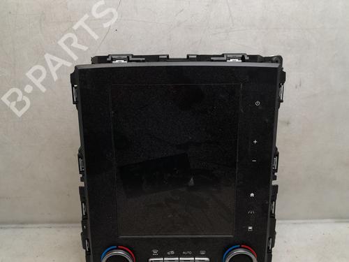 display-monitor-renault-megane-iv-hatchback-b9amn_-2015-34454673 main image