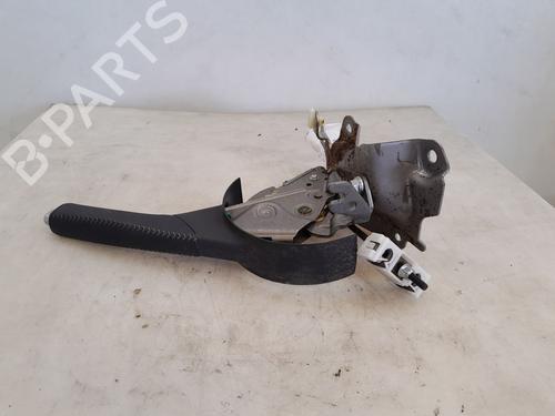 Used Hand brake Hand brake TOYOTA YARIS (_P13_) 1.5 Hybrid (NHP130_) (101 hp) 32739015 32739015