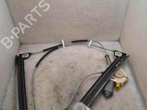 Used Front right window mechanism Front right window mechanism MINI MINI (R50, R53) One (90 hp) 35934937 35934937