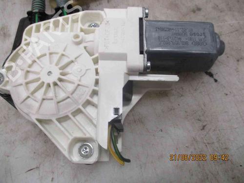 Front right window mechanism AUDI A1 (8X1, 8XK) 1.4 TFSI | BP26622818C23 
