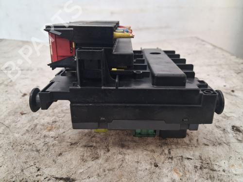 Fuse box PEUGEOT 308 CC (4B_) 2.0 HDi (4BRHRH, 4BRHRJ) | BP37478838E1 - Image 4