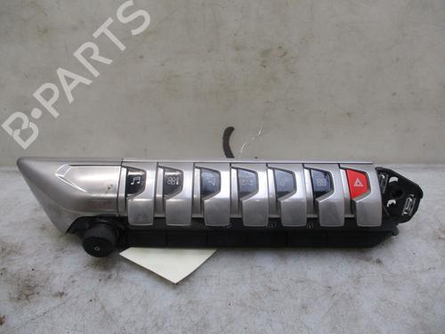 Used Switch PEUGEOT 3008 II SUV (MC_, MR_, MJ_, M4_) 2.0 BlueHDi 150 (MJAHXH, MJAHXV, MJAHXG, MJAHSH, MJAHRH,... (150 hp) 26639643
