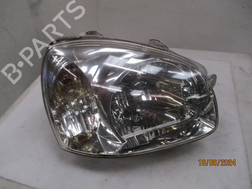Used Right headlight HYUNDAI SANTA FÉ I (SM) 2.0 CRDi 4x4 (113 hp) 24013302