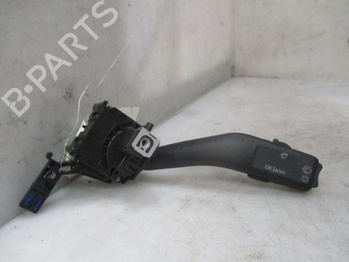 Used Steering column stalk VW TOURAN (1T1, 1T2) [2003-2010]  26636056