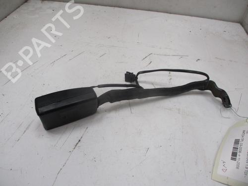 Used Seat buckle VW TOURAN (1T1, 1T2) 1.9 TDI (105 hp) 26634175