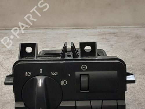 Used Headlight switch BMW 3 (E46) 320 d (150 hp) 26537781