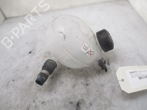 Used Expansion tank PEUGEOT 208 II (UB_, UP_, UW_, UJ_) 1.2 PureTech 130 (131 hp) 24972258