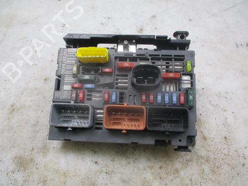 Used Fuse box PEUGEOT 308 I (4A_, 4C_) 1.6 HDi (112 hp) 30187185