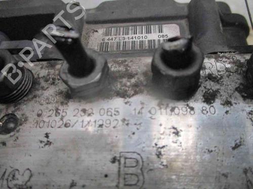 Used ABS pump PEUGEOT EXPERT Van (VF3A_, VF3U_, VF3X_) 2.0 HDi 120 (120 hp) 19737726