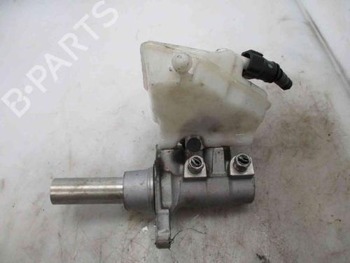 Used Brake master cylinder PEUGEOT 308 II (LB_, LP_, LW_, LH_, L3_) 1.6 HDi 100 (99 hp) 21833844