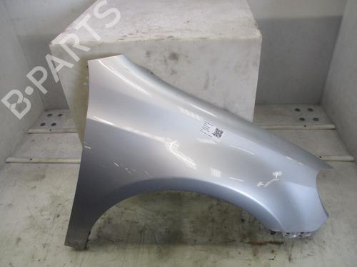 Used Right front fenders Right front fenders VW GOLF VI (5K1) 2.0 TDI (110 hp) 33726732 33726732
