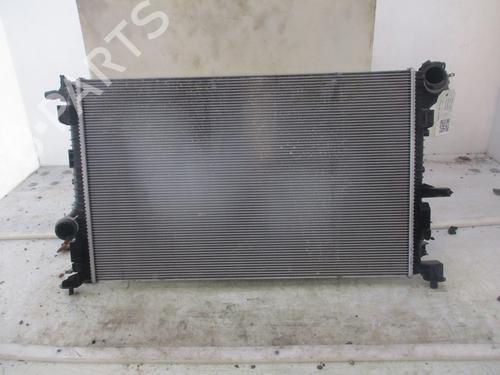 Used Water radiator Water radiator RENAULT SCÉNIC IV (J9_) 1.7 Blue dCi 120 (J9A7, J9A8) (120 hp) 33476388 33476388