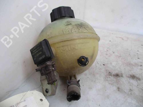 Expansion tank PEUGEOT 206 Hatchback (2A/C) 1.4 HDi 132377 132377