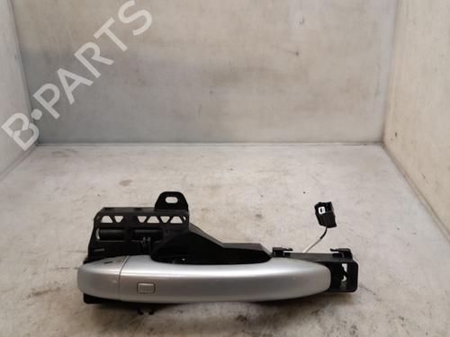 Used Front left exterior door handle Front left exterior door handle RENAULT CAPTUR II (HF_) TCe 100 (HFMT) (101 hp) 33726707 33726707