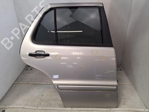 Used Right rear door Right rear door 37161973 37161973