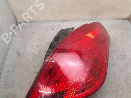 Farolim direito Farolim direito PEUGEOT 308 I (4A_, 4C_) 1.6 HDi (92 hp) 35969225 35969225
