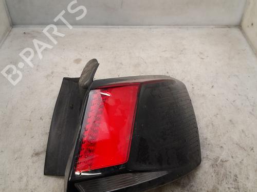 Used Right taillight PEUGEOT 3008 II SUV (MC_, MR_, MJ_, M4_) 1.2 THP/ PureTech 130 (MRHNSM, MRHNSU, MRHNSJ, MRHNYW,... (131 hp) 29642803