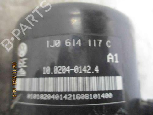 Used ABS pump VW BORA I (1J2) 1.6 (101 hp) 19736426
