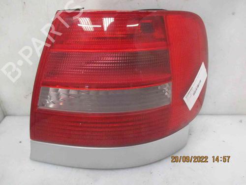 Højre baglygte AUDI A4 B5 (8D2) 1.6 (100 hp) 26623725