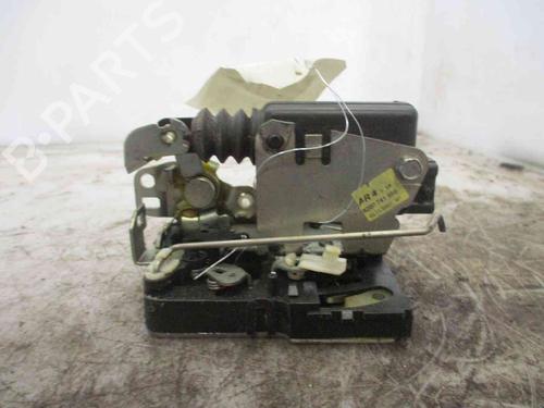Cerradura puerta delantera derecha DACIA LOGAN MCV (KS_) 1.5 dCi (KS0K) (68 hp) 26620962