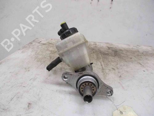 Used Brake master cylinder DACIA DUSTER (HS_) 1.5 dCi (HSMC) (107 hp) 19737138