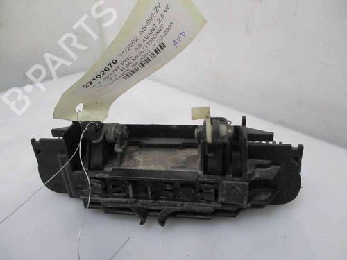 Klamka zewnętrzna drzwi przednich prawych AUDI A6 C5 (4B2) 1.8 | BP19741145C129 