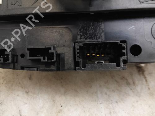 Headlight switch PEUGEOT 308 II (LB_, LP_, LW_, LH_, L3_) 1.6 BlueHDi 120 | BP31934663I24