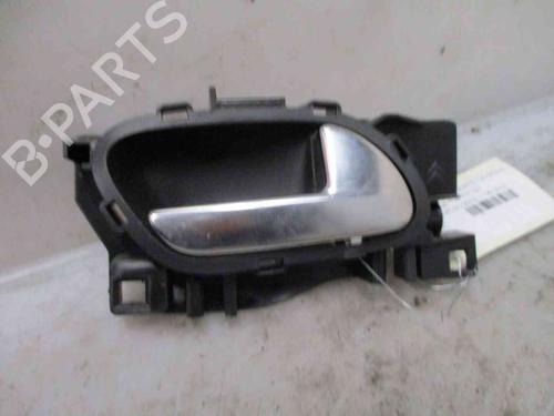 Used Front right interior door handle PEUGEOT 208 I (CA_, CC_) 1.2 VTI 82 (82 hp) 26621943