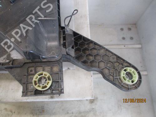 AdBlue tank PEUGEOT 308 SW II (LC_, LJ_, LR_, LX_, L4_) 1.5 BlueHDi 100 | BP26634426M85